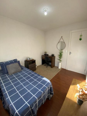 Quarto Aconchegante no Bairro Areal